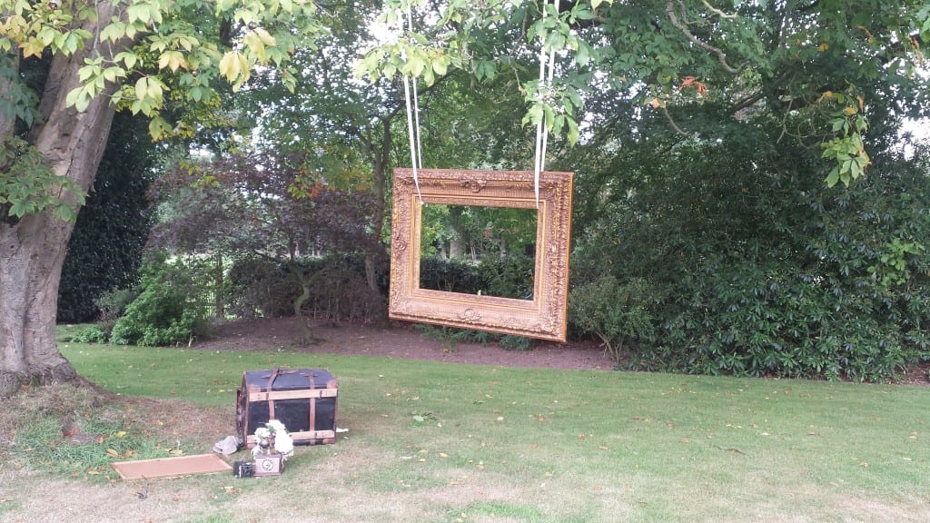 yurt photo bar