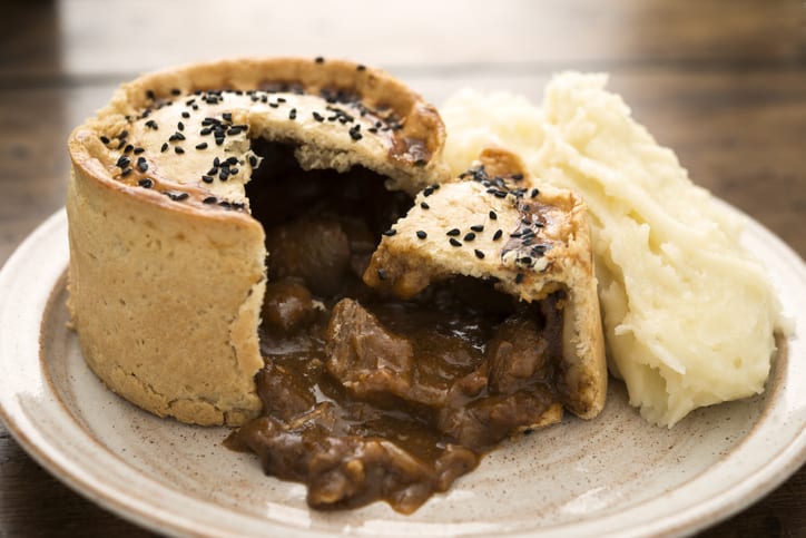 steak pie and mash