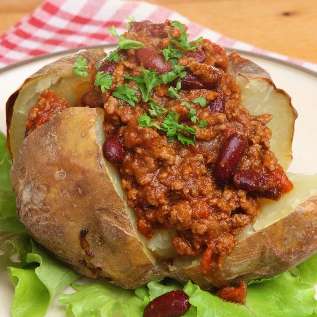 baked potato beef chilli