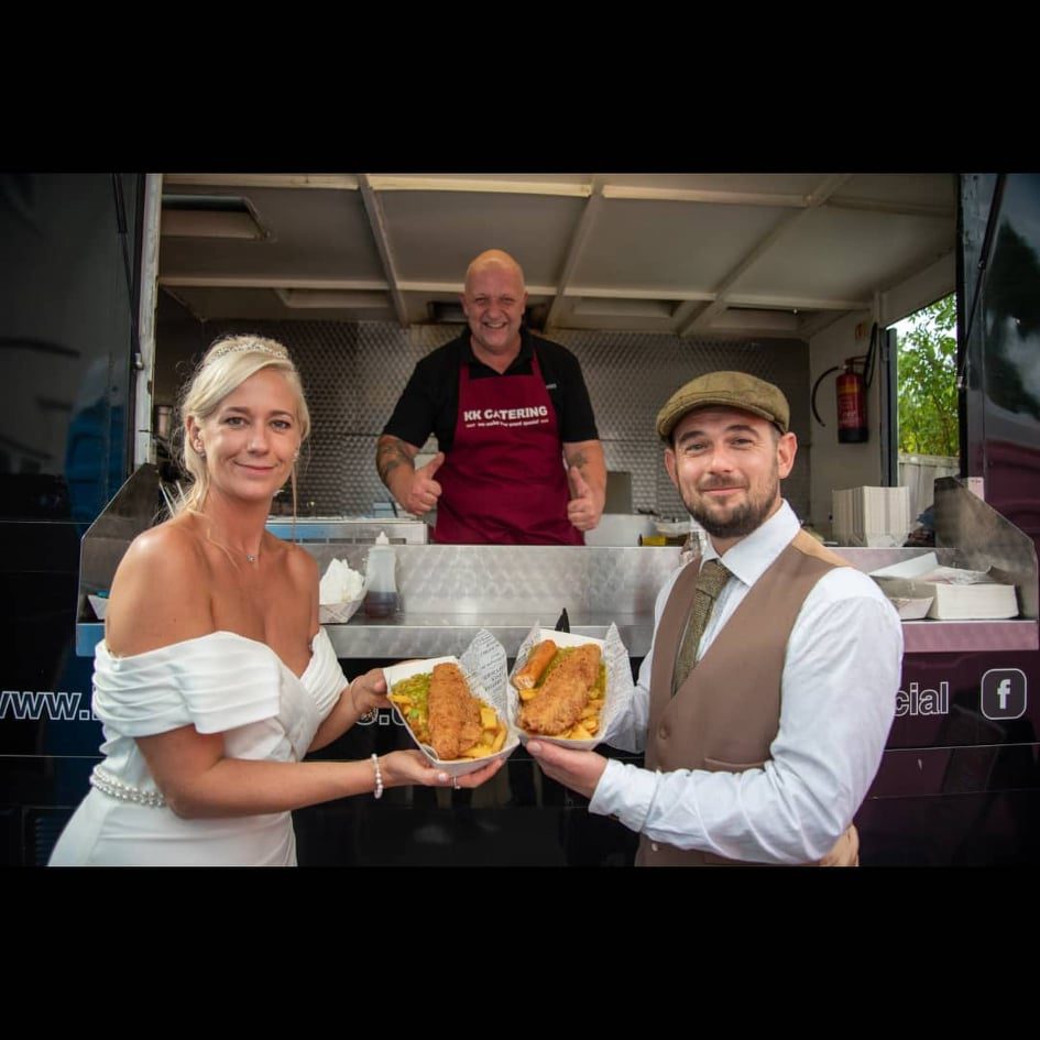 serving street food helps to avoidwedding food waste